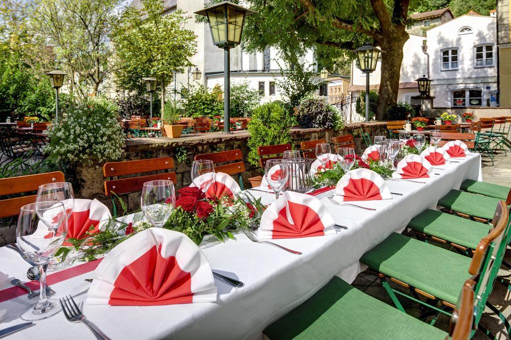 Altstadt- Und Businesshotel Pfaubraeu - Brauereigasthof - Fruehstuecksbuffet - Kostenfreie Radgarage - Hunde Willkommen Trostberg an der Alz Exterior photo