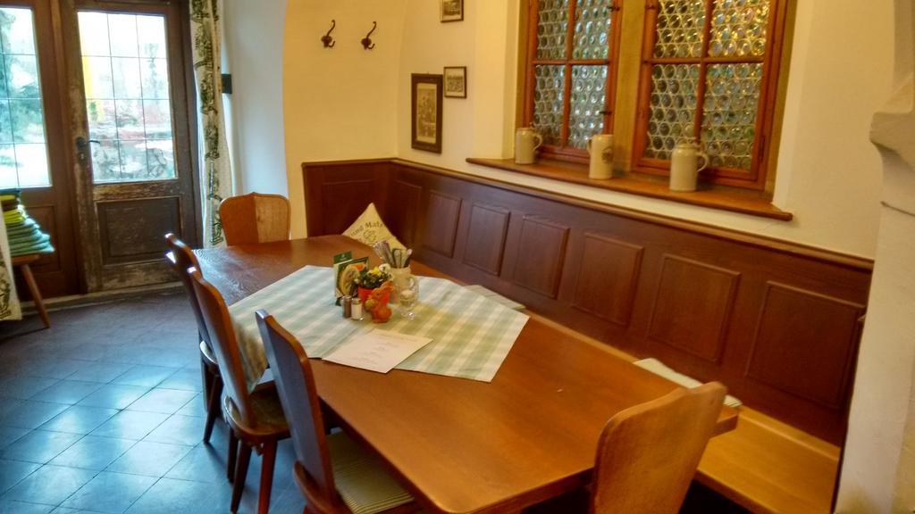 Altstadt- Und Businesshotel Pfaubraeu - Brauereigasthof - Fruehstuecksbuffet - Kostenfreie Radgarage - Hunde Willkommen Trostberg an der Alz Exterior photo